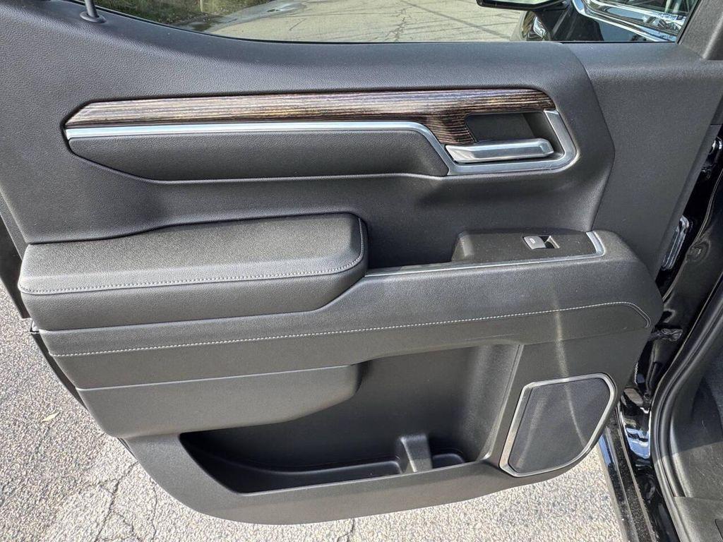 used 2023 GMC Sierra 1500 car, priced at $34,975