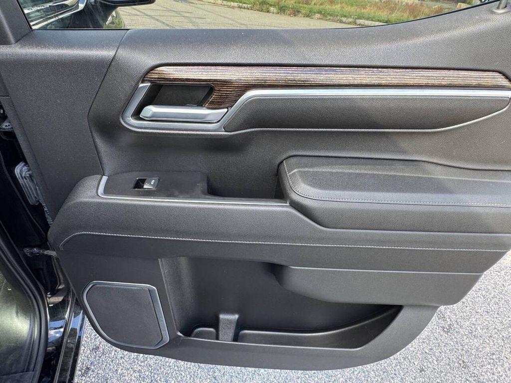 used 2023 GMC Sierra 1500 car, priced at $34,975