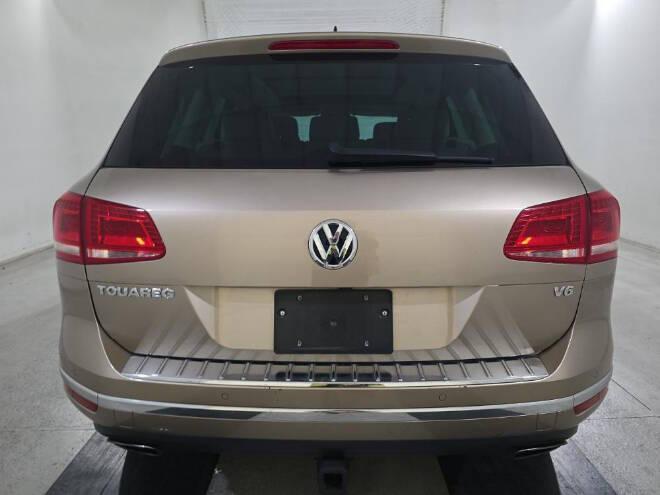 used 2016 Volkswagen Touareg car, priced at $17,975