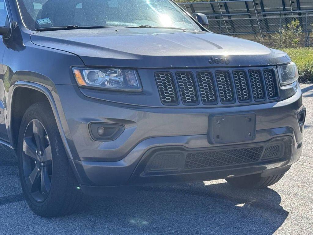 used 2015 Jeep Grand Cherokee car, priced at $10,975