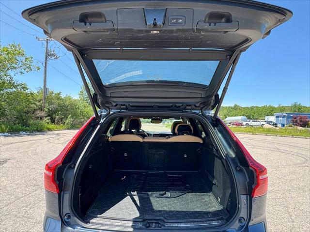 used 2018 Volvo XC60 car, priced at $17,975