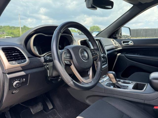 used 2017 Jeep Grand Cherokee car, priced at $11,975