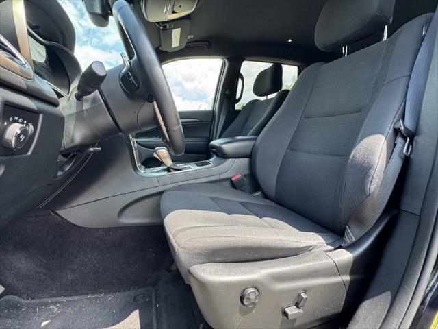 used 2017 Jeep Grand Cherokee car, priced at $11,975