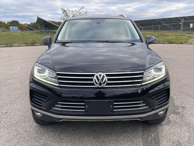 used 2016 Volkswagen Touareg car, priced at $29,975