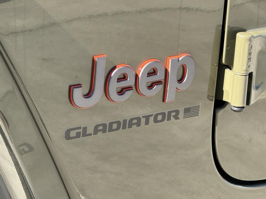 new 2025 Jeep Gladiator car, priced at $48,456