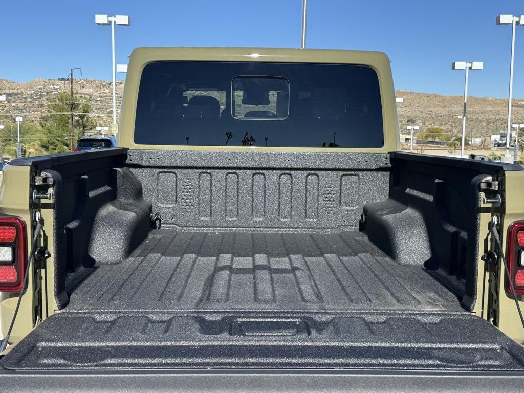 new 2025 Jeep Gladiator car, priced at $48,456