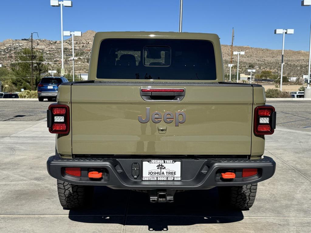 new 2025 Jeep Gladiator car, priced at $48,456