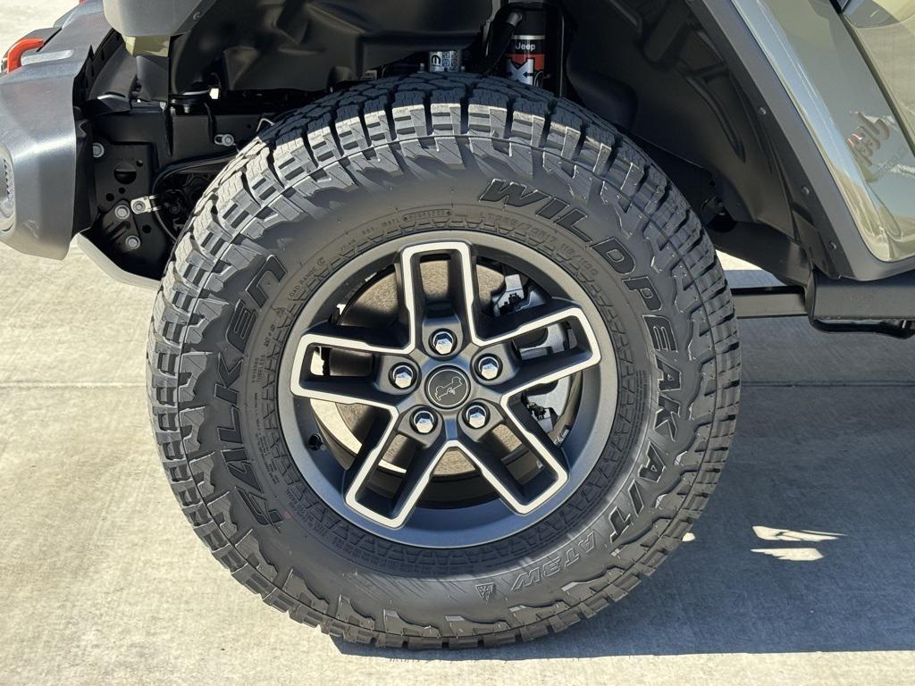 new 2025 Jeep Gladiator car, priced at $48,456