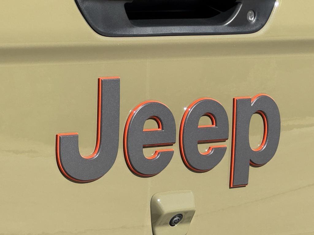 new 2025 Jeep Gladiator car, priced at $48,456