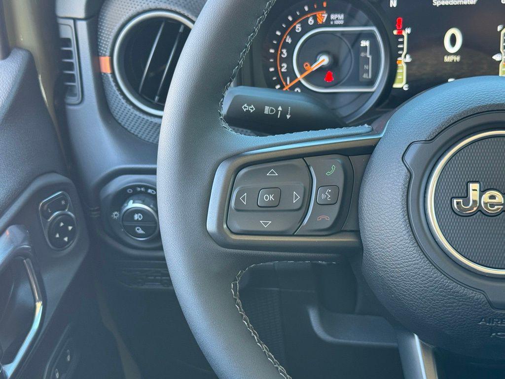 new 2025 Jeep Gladiator car, priced at $48,456