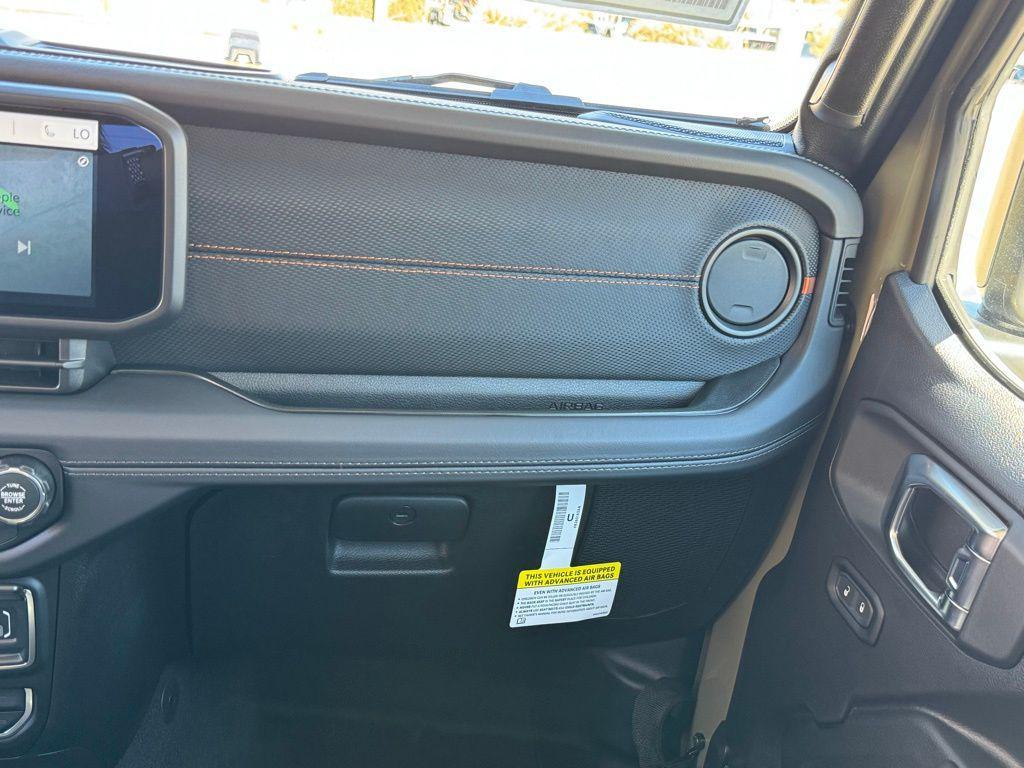 new 2025 Jeep Gladiator car, priced at $48,456