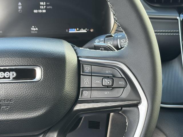 new 2025 Jeep Grand Cherokee car, priced at $42,200