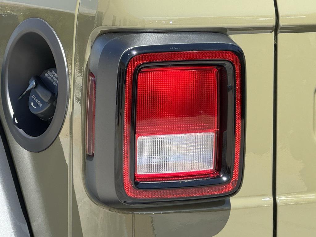 new 2025 Jeep Wrangler car, priced at $51,080