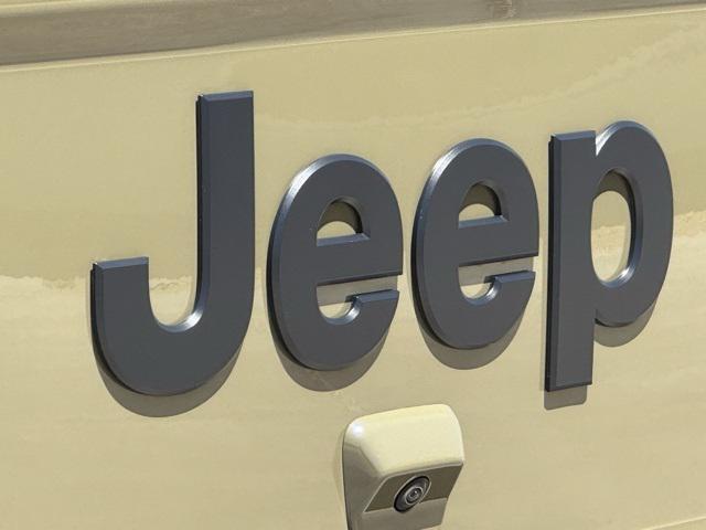 new 2025 Jeep Gladiator car, priced at $44,889
