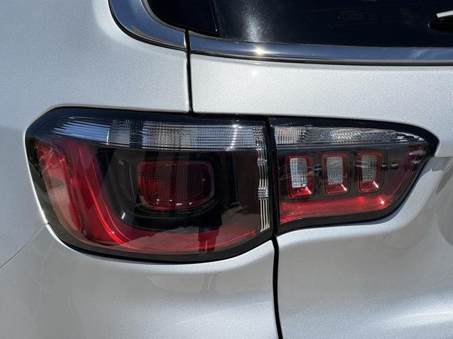 new 2025 Jeep Compass car, priced at $30,760