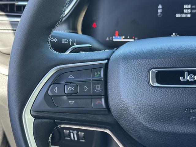 new 2025 Jeep Grand Cherokee car, priced at $44,033
