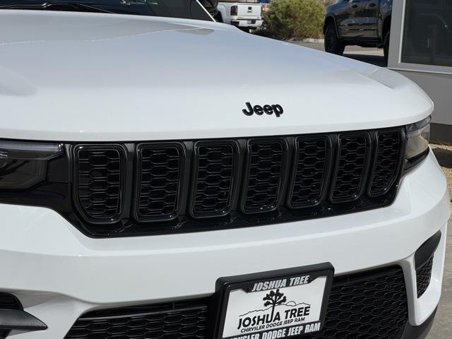 new 2025 Jeep Grand Cherokee car, priced at $44,033