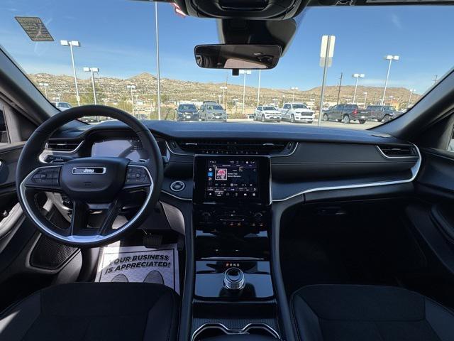 new 2025 Jeep Grand Cherokee car, priced at $44,033