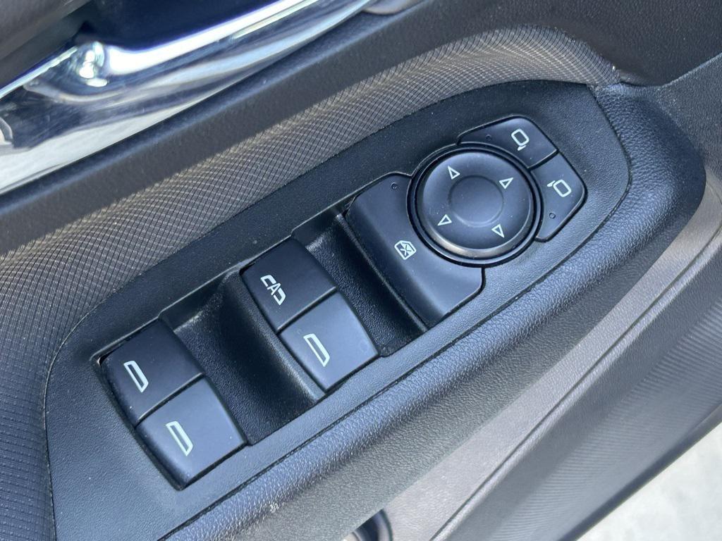 used 2023 Chevrolet Equinox car, priced at $25,000