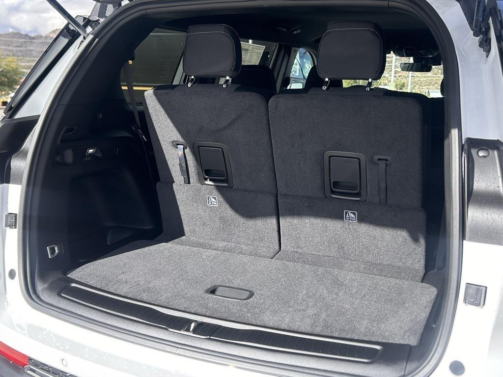 new 2025 Jeep Grand Cherokee L car, priced at $37,941