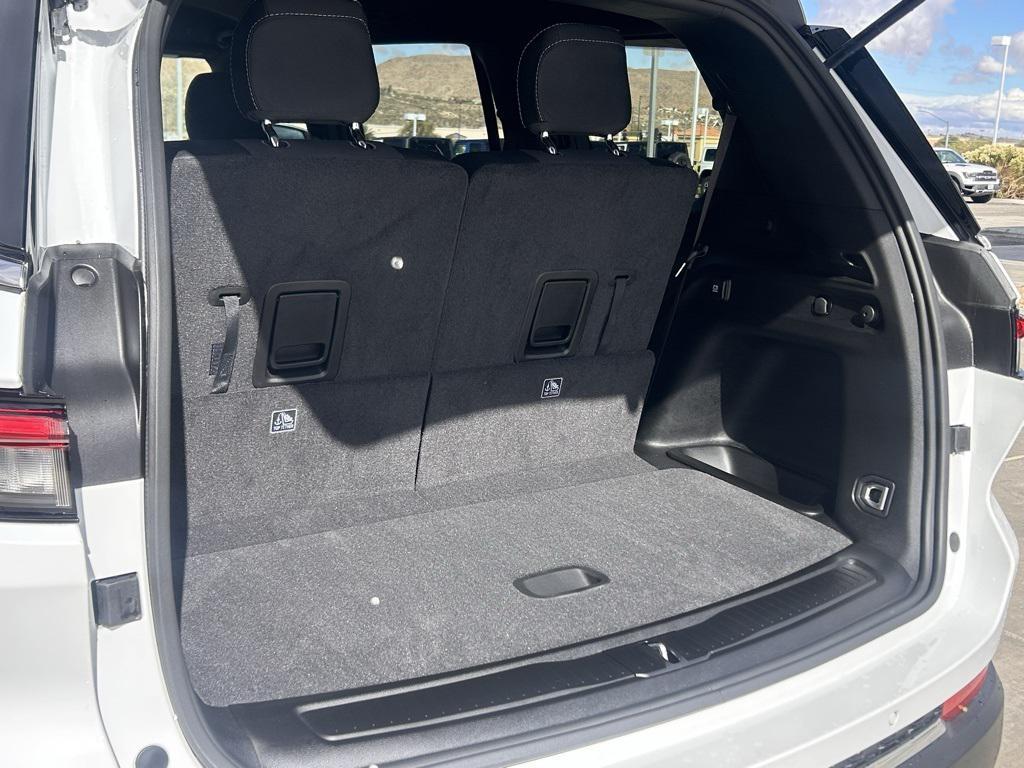 new 2025 Jeep Grand Cherokee L car, priced at $37,941