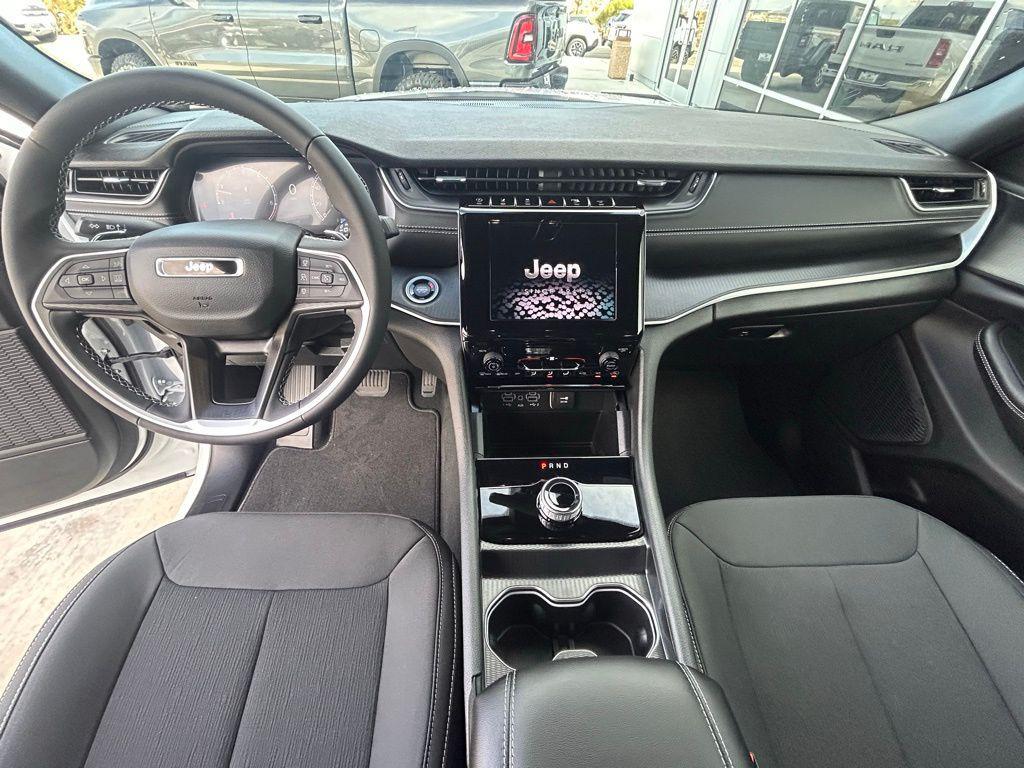 new 2025 Jeep Grand Cherokee L car, priced at $37,941