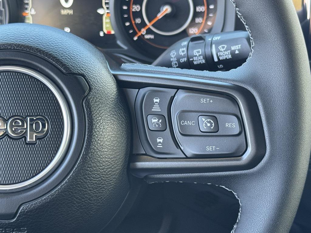 new 2025 Jeep Wrangler car, priced at $62,230