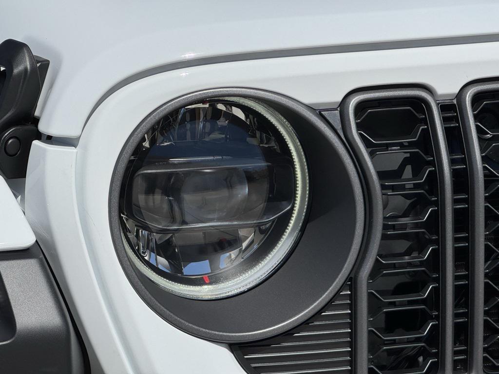 new 2025 Jeep Wrangler car, priced at $62,230