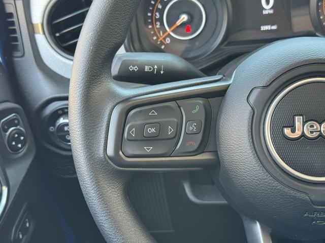 used 2025 Jeep Gladiator car, priced at $38,500