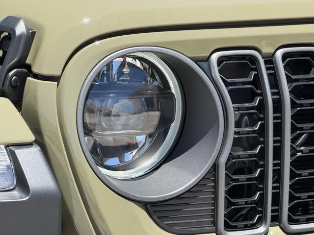 new 2025 Jeep Wrangler car, priced at $61,087