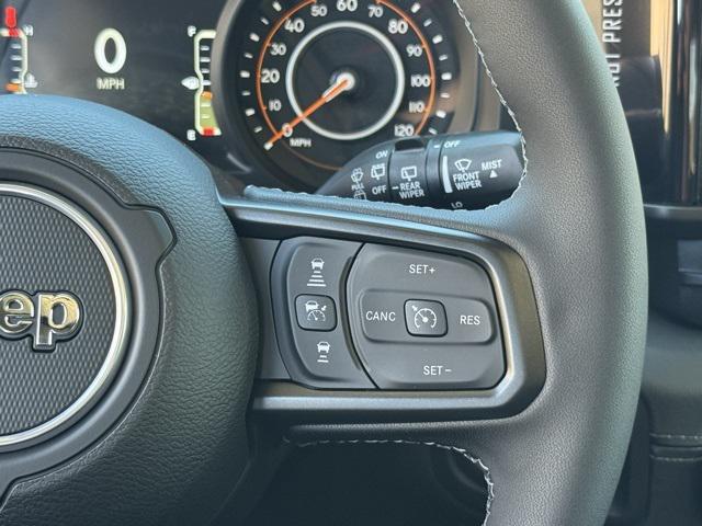new 2025 Jeep Wrangler car, priced at $61,087