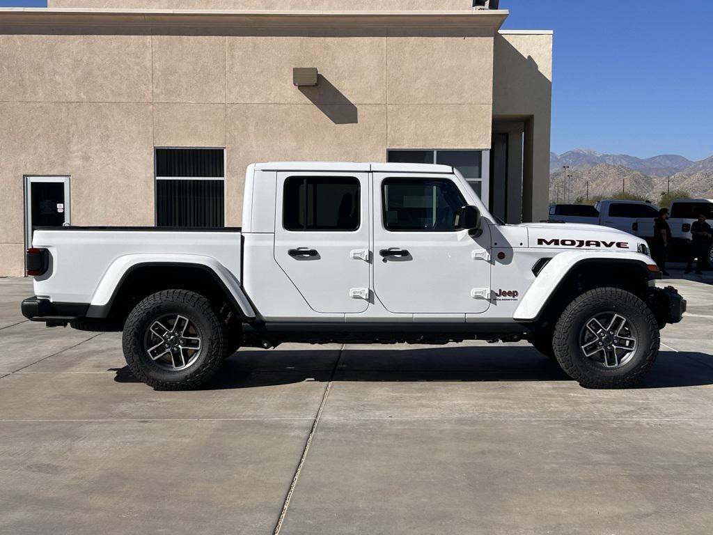 new 2025 Jeep Gladiator car, priced at $60,509