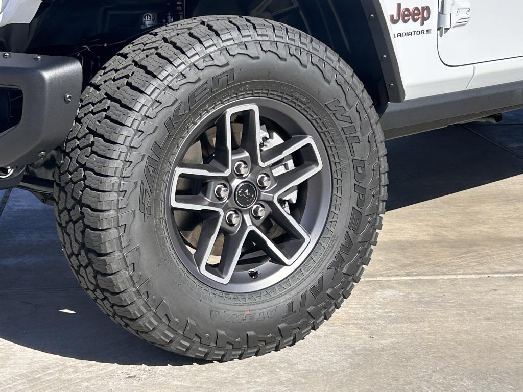 new 2025 Jeep Gladiator car, priced at $60,509