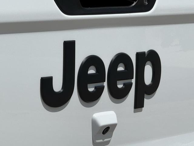 new 2025 Jeep Gladiator car, priced at $45,484
