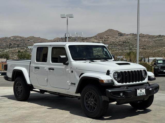 new 2025 Jeep Gladiator car, priced at $45,484