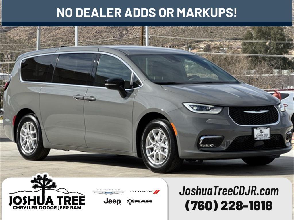 new 2025 Chrysler Pacifica car, priced at $37,495