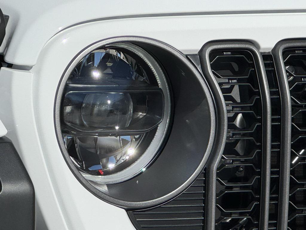 new 2026 Jeep Gladiator car, priced at $57,230