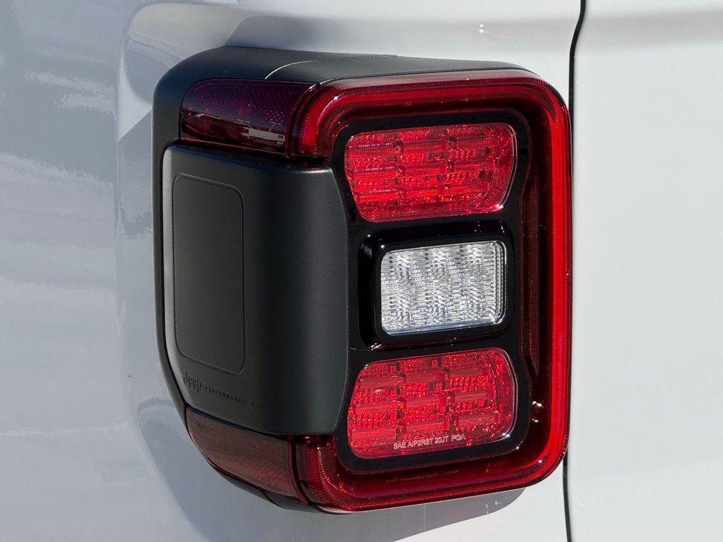 new 2026 Jeep Gladiator car, priced at $58,230