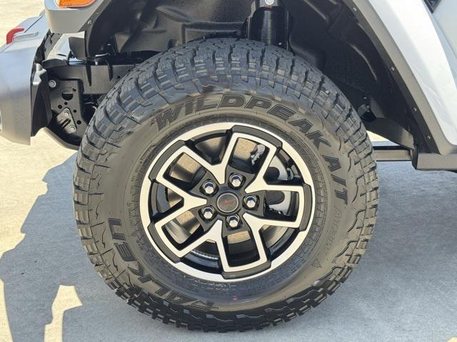 new 2025 Jeep Gladiator car, priced at $49,051