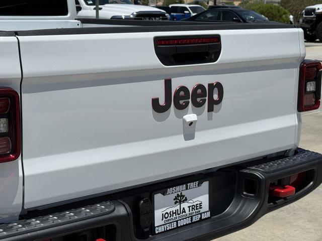 new 2025 Jeep Gladiator car, priced at $49,051