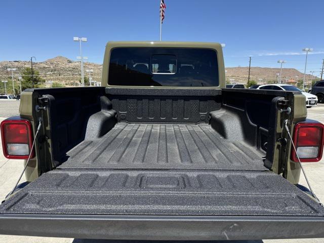 new 2025 Jeep Gladiator car, priced at $45,364