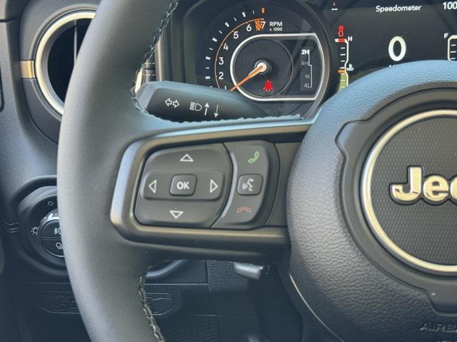 new 2025 Jeep Gladiator car, priced at $45,364