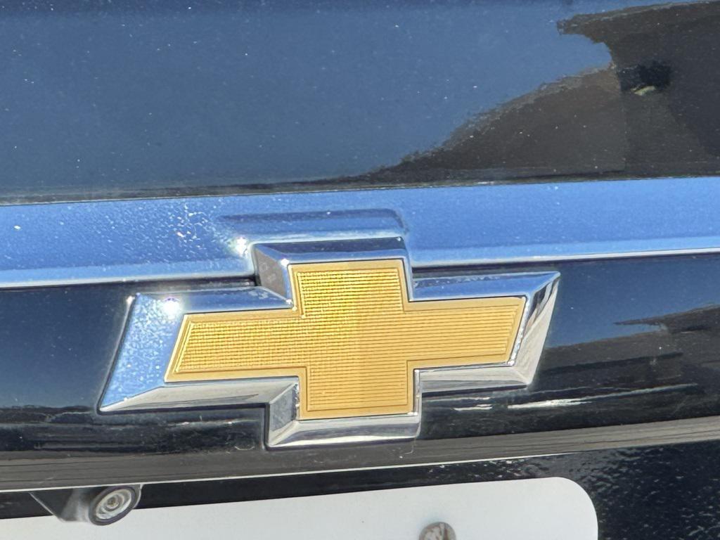 used 2017 Chevrolet Equinox car, priced at $11,000