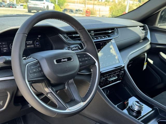 new 2025 Jeep Grand Cherokee L car, priced at $45,595