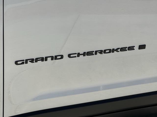 new 2025 Jeep Grand Cherokee L car, priced at $45,595