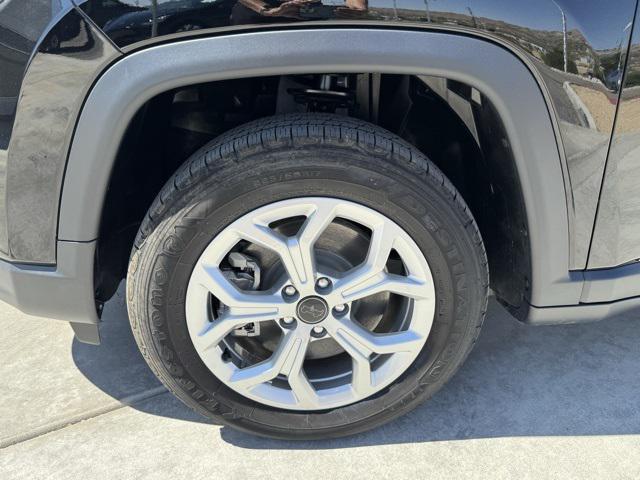 new 2025 Jeep Compass car, priced at $30,760