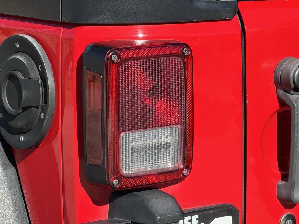 used 2015 Jeep Wrangler Unlimited car, priced at $15,500