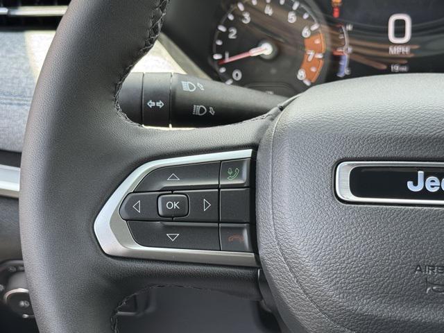 new 2025 Jeep Compass car, priced at $30,760