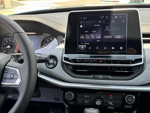 new 2025 Jeep Compass car, priced at $30,760