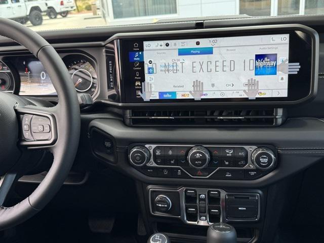 new 2025 Jeep Gladiator car, priced at $45,364